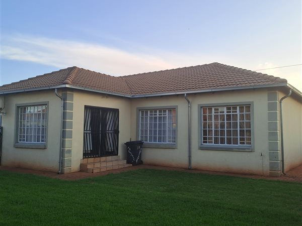 3 Bedroom House 3 Bedroom House