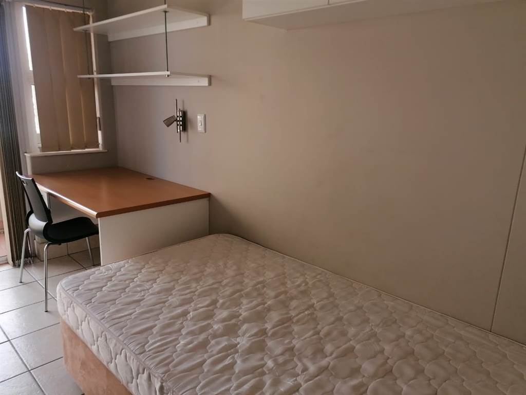 2 Bed Apartment in Universitas photo number 6