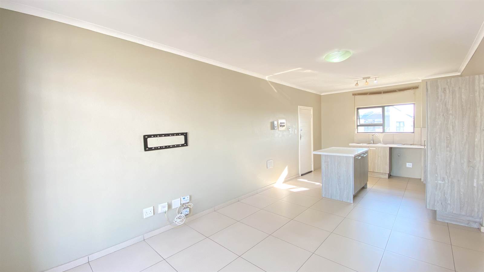 2 Bed Apartment in Erand Gardens photo number 10