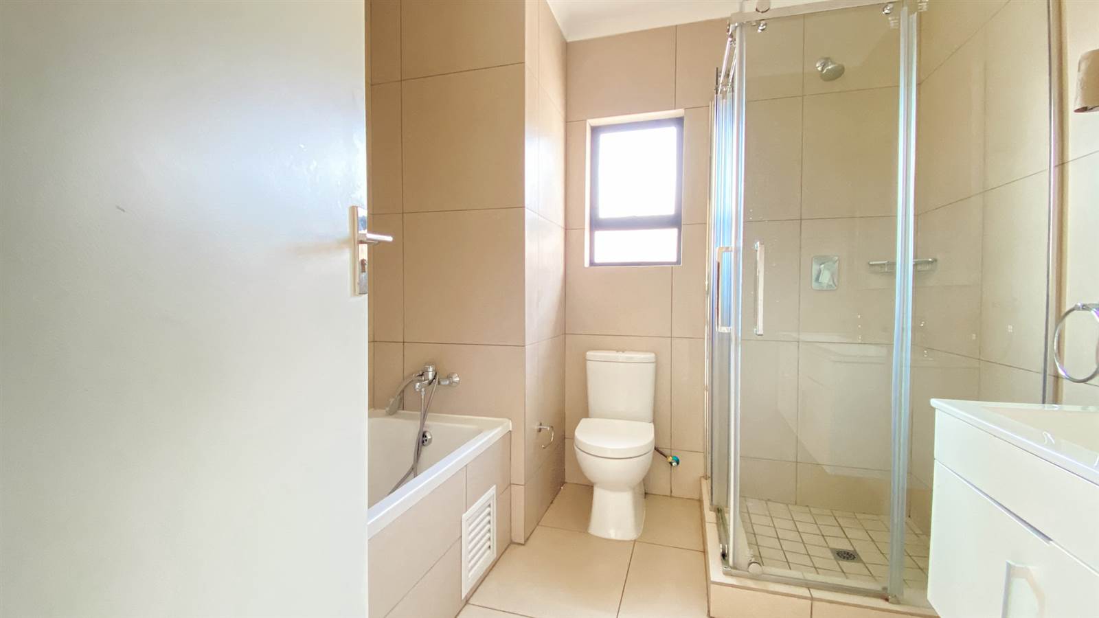 2 Bed Apartment in Erand Gardens photo number 15