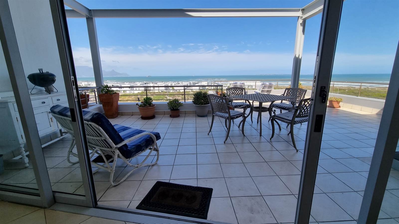 3 Bed Apartment in Big Bay photo number 4