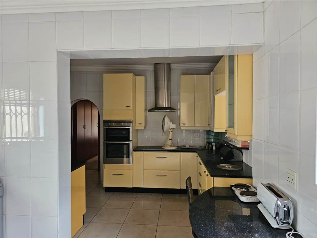 3 Bed House in Centurion CBD photo number 22