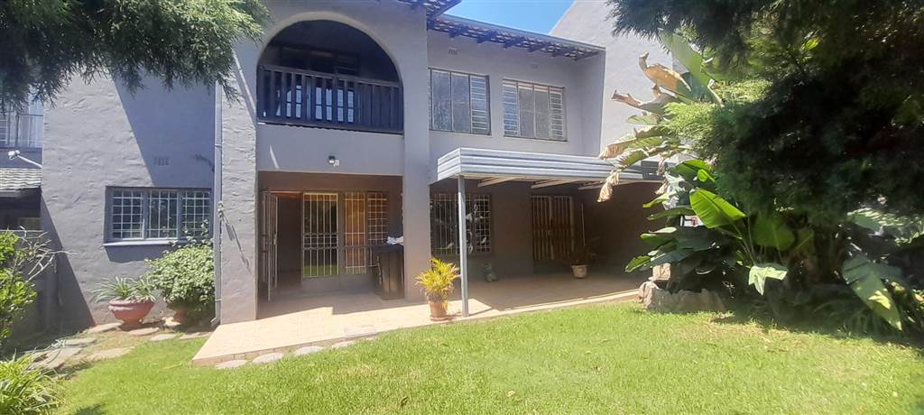 3 Bed Apartment in Northcliff photo number 1