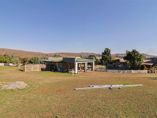 8 570 m² Smallholding 8 570 m² Smallholding