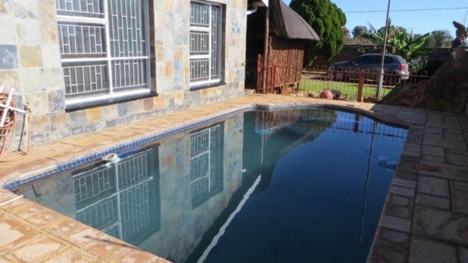 4 Bed House in Carletonville photo number 3