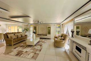 4 Bed House in Meredale photo number 9