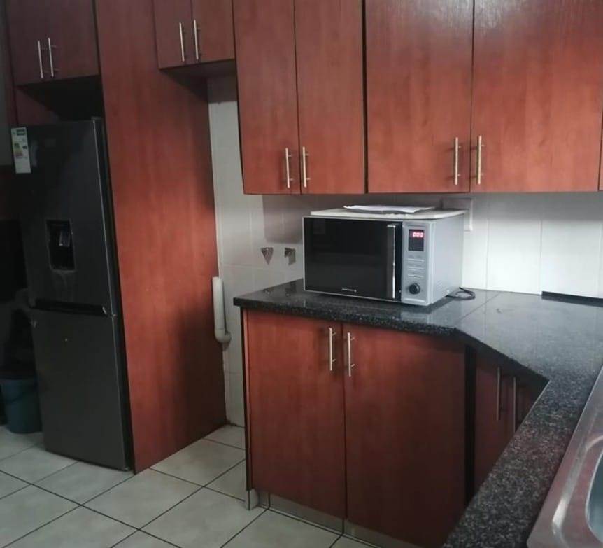 3 Bed Apartment in Middelburg Central photo number 2