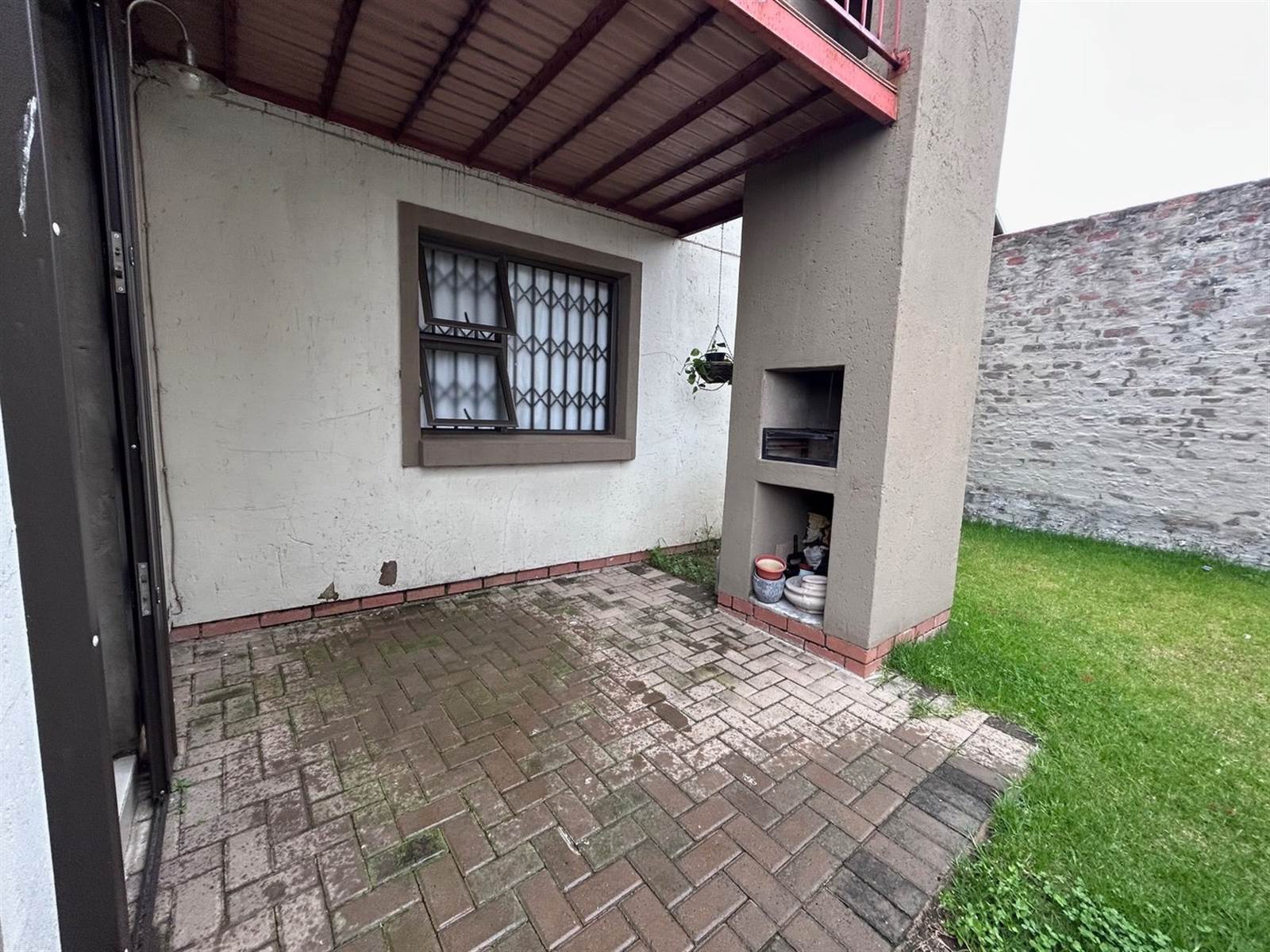 2 Bed Apartment in Secunda photo number 24