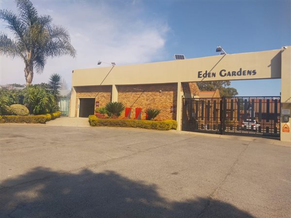 2 Bedroom Townhouse 2 Bedroom Townhouse