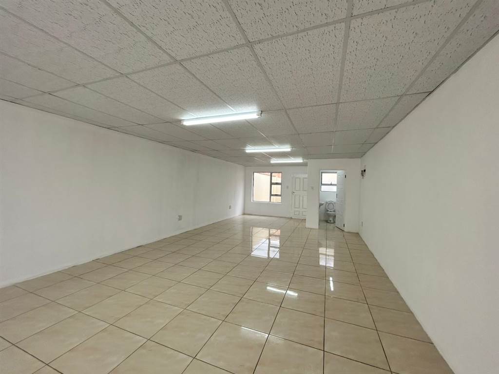 77  m² Commercial space in Emmarentia photo number 9