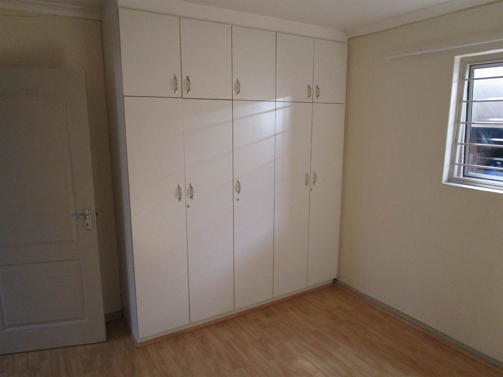 2 Bed Apartment in Belhar photo number 6