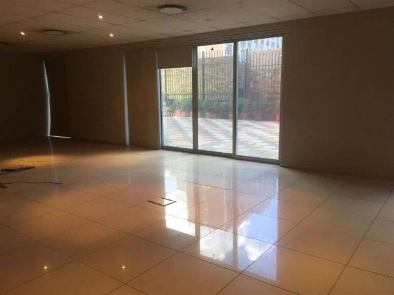 10000  m² Commercial space in Braamfontein photo number 4