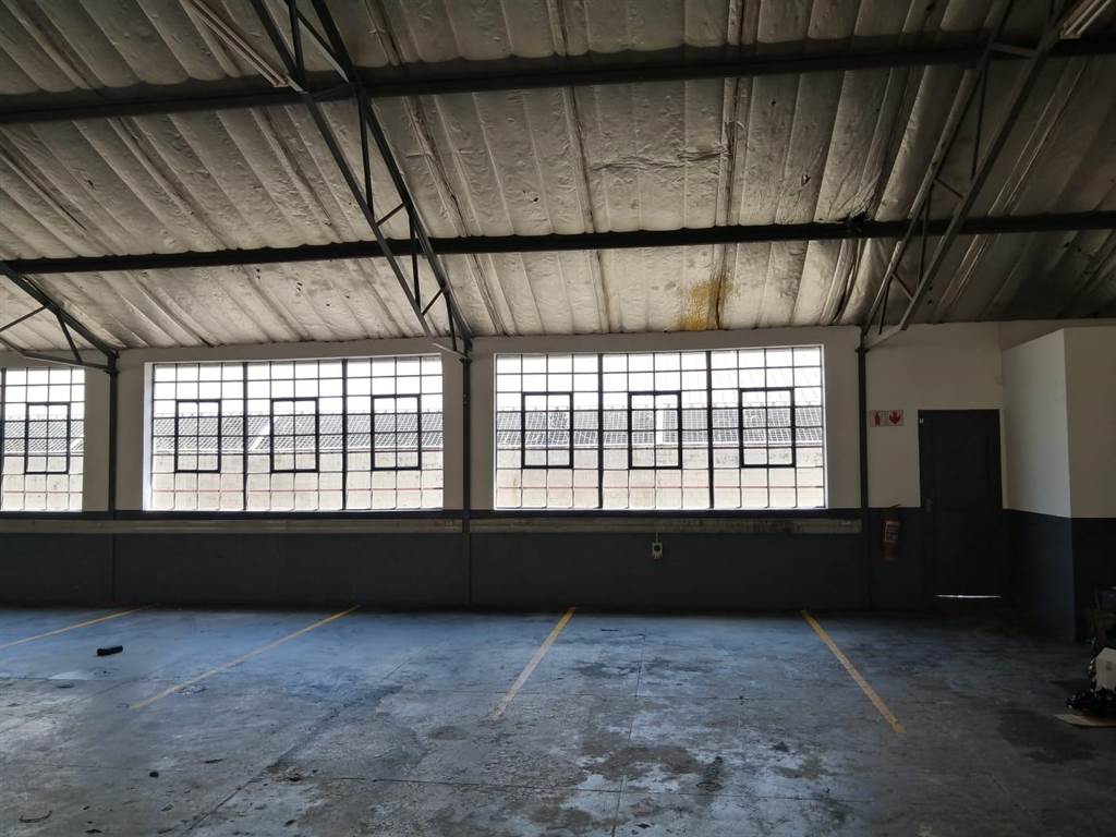 380  m² Industrial space in Lenasia photo number 6