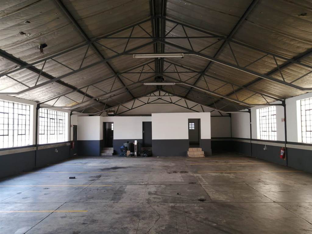 380  m² Industrial space in Lenasia photo number 9