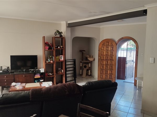 3 Bedroom House 3 Bedroom House