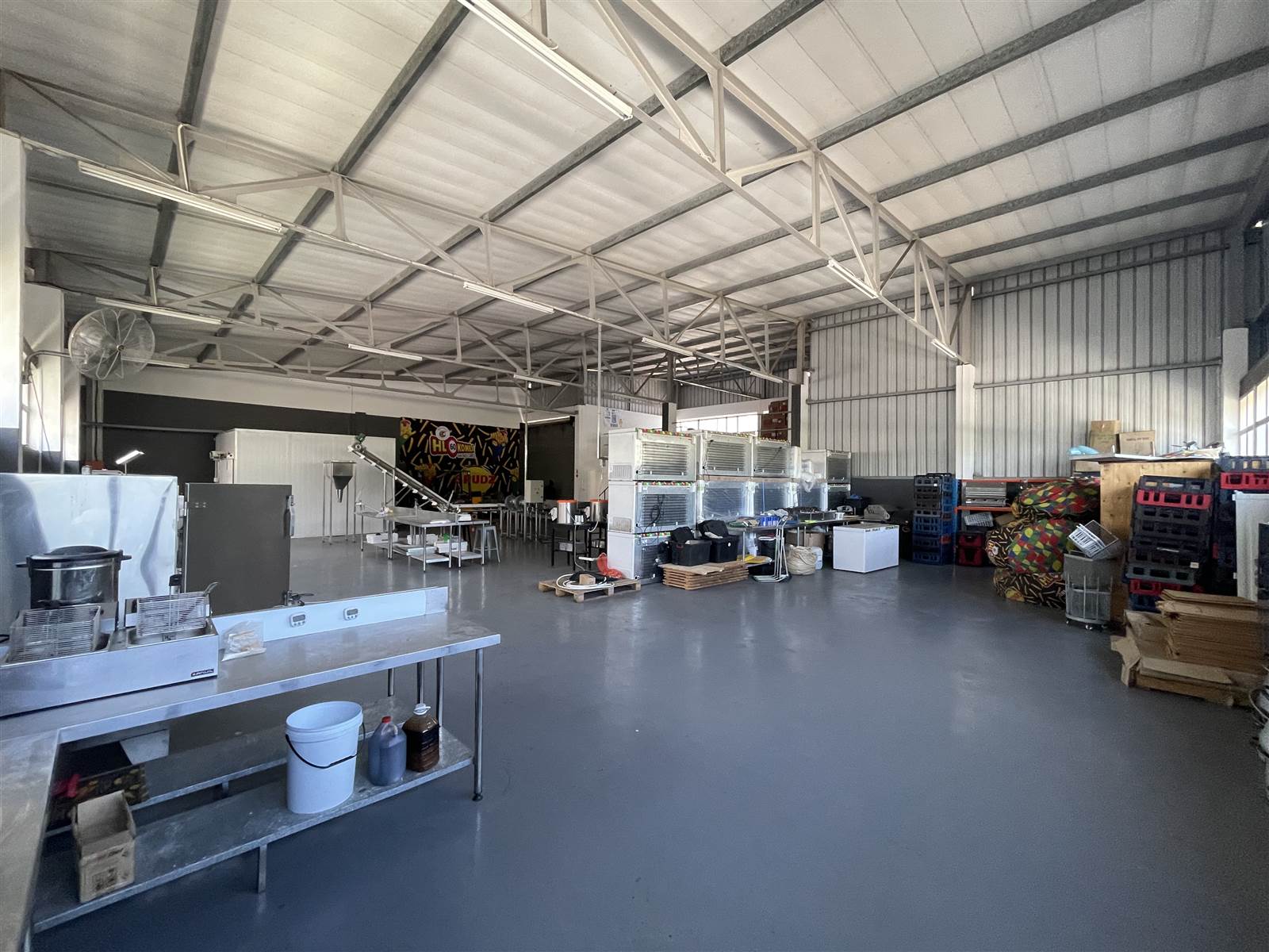 733  m² Industrial space in Hillcrest Central photo number 3