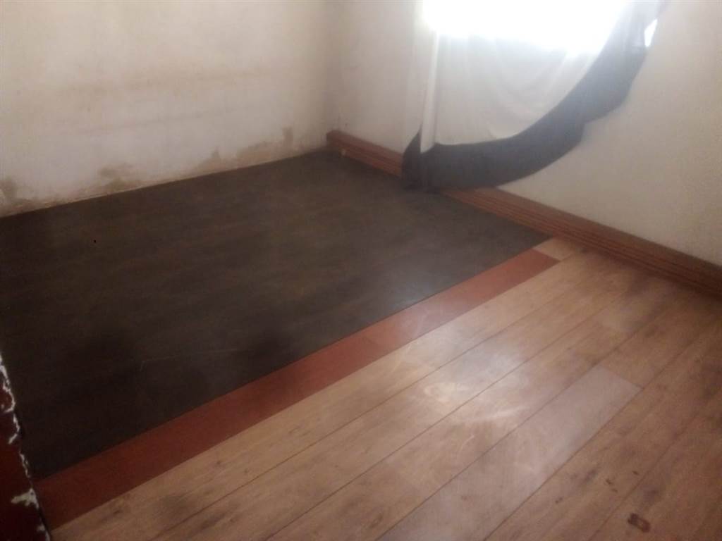 2 Bed House in Sebokeng Zone 12 photo number 5
