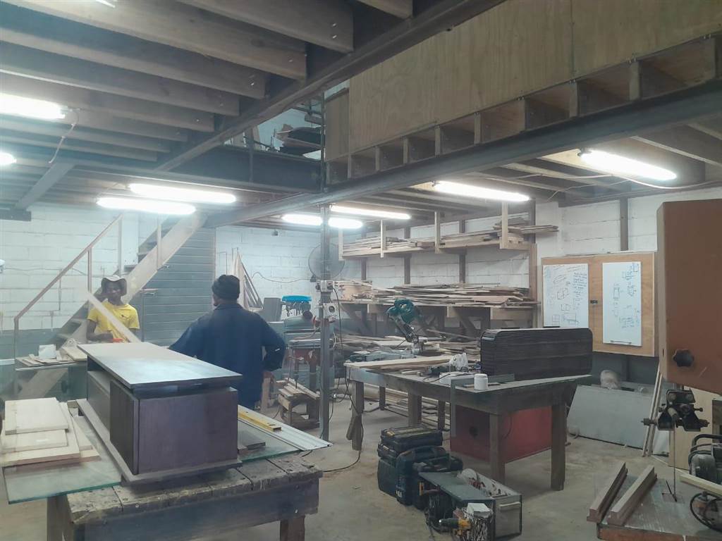 151  m² Industrial space in Shakas Head photo number 4