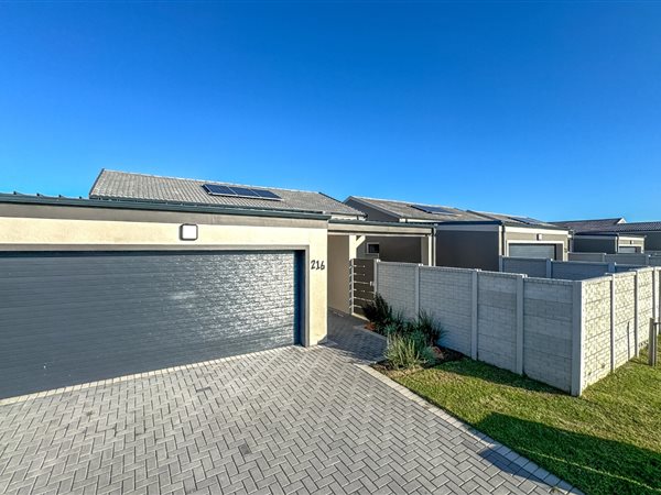 3 Bedroom Townhouse 3 Bedroom Townhouse
