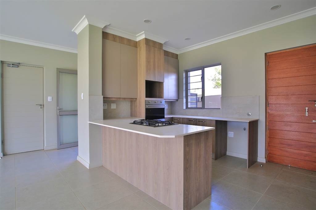 3 Bed House in Waterkloof photo number 16