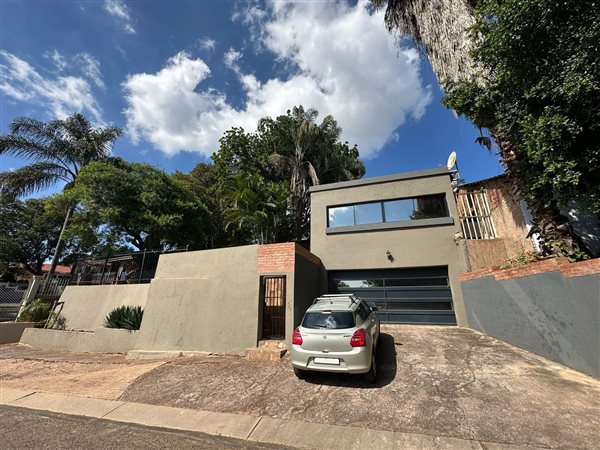 3 Bedroom House 3 Bedroom House