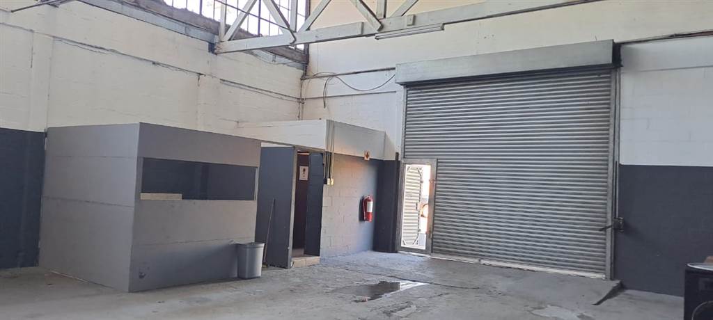 532  m² Commercial space in Elsies River Industrial photo number 4