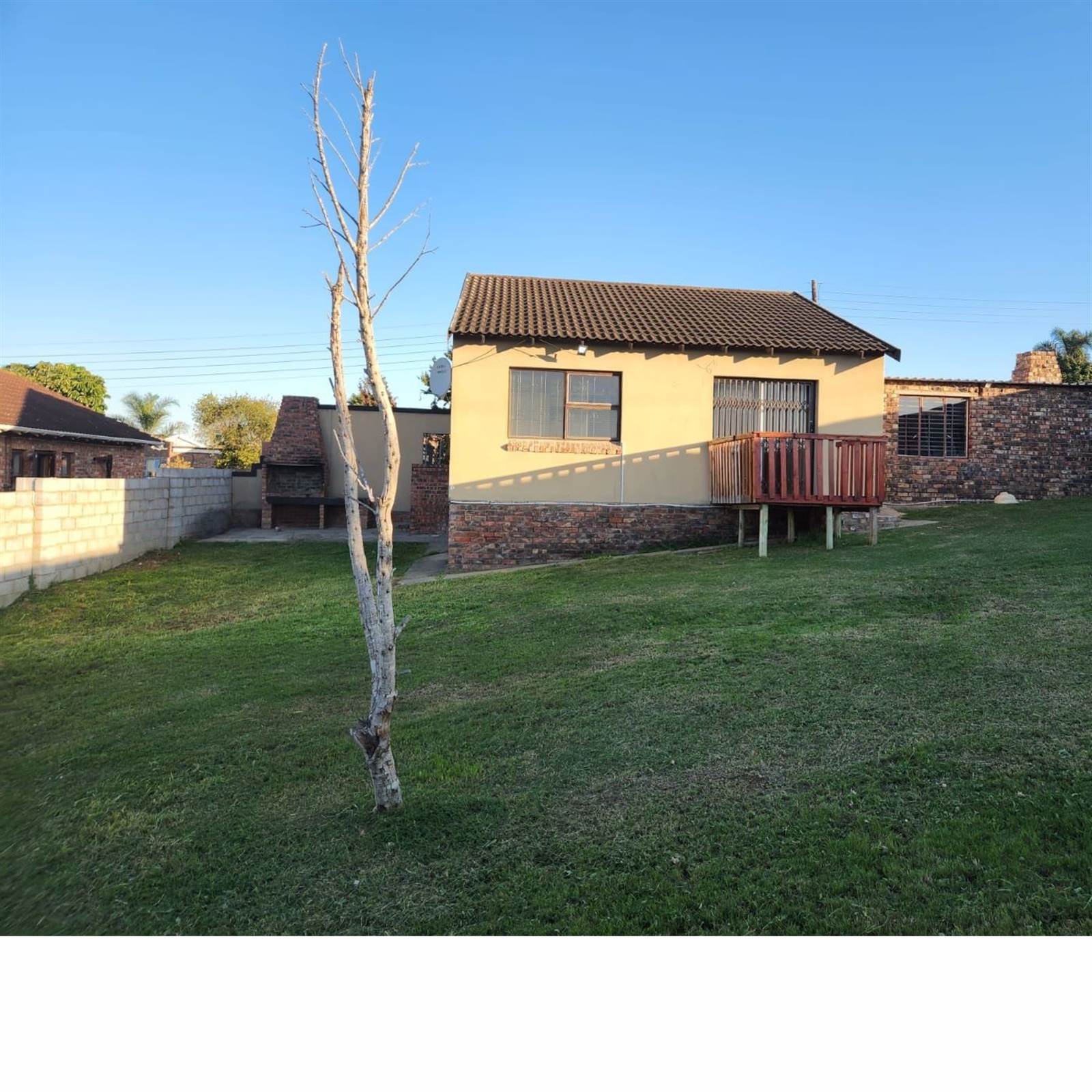 2 Bed House in Uitenhage Central photo number 12