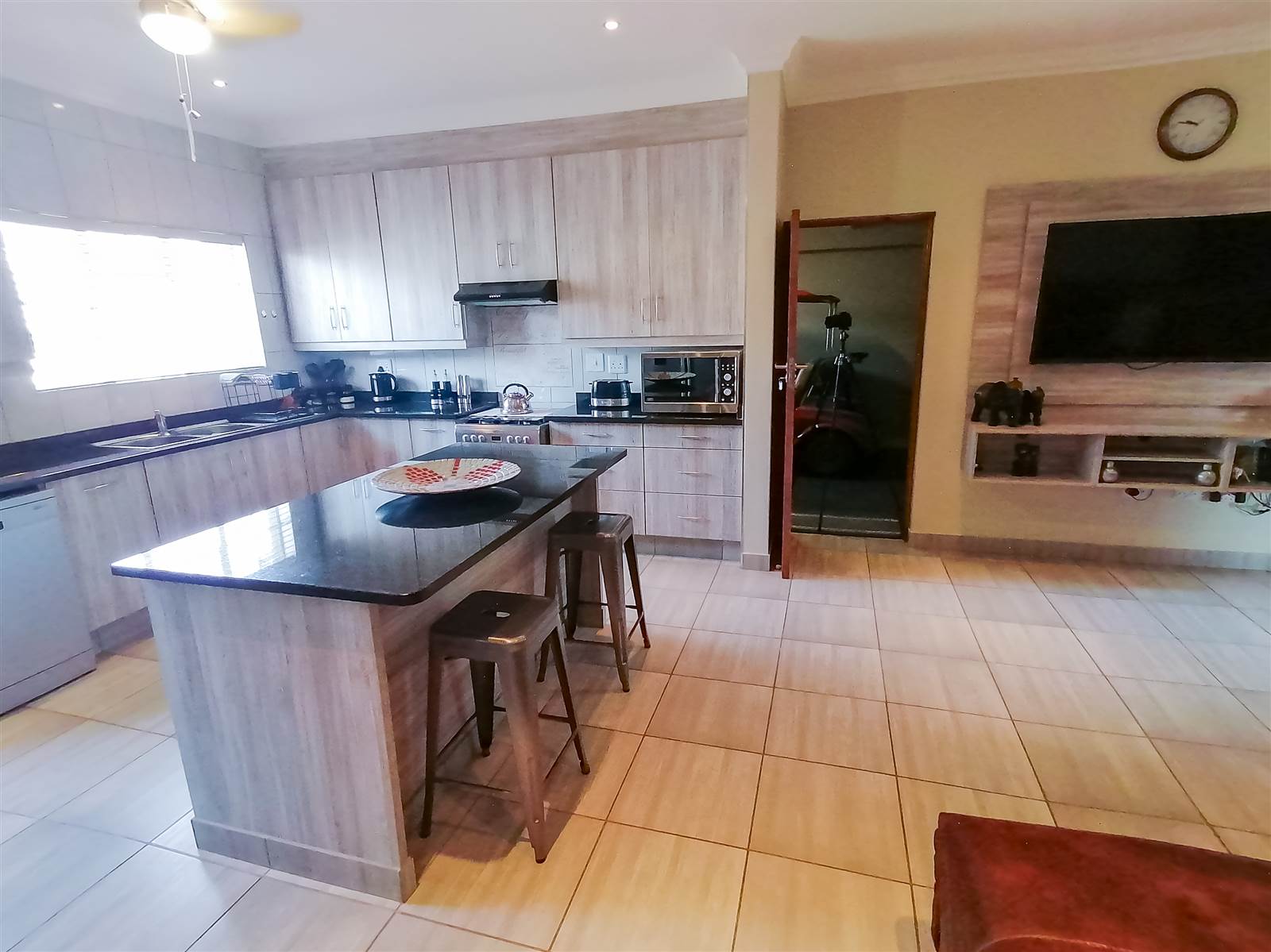 3 Bed House in Rietfontein photo number 12