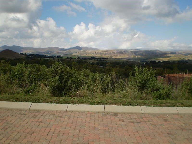 1398 m² Land available in Clarens photo number 2