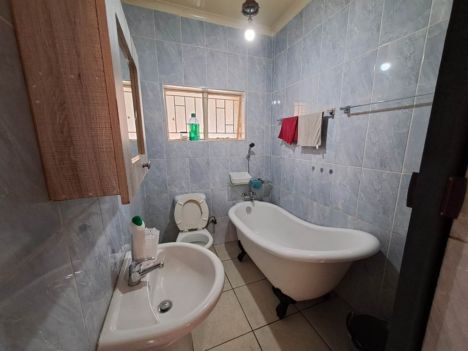 2 Bed Townhouse in Rustenburg Central photo number 7