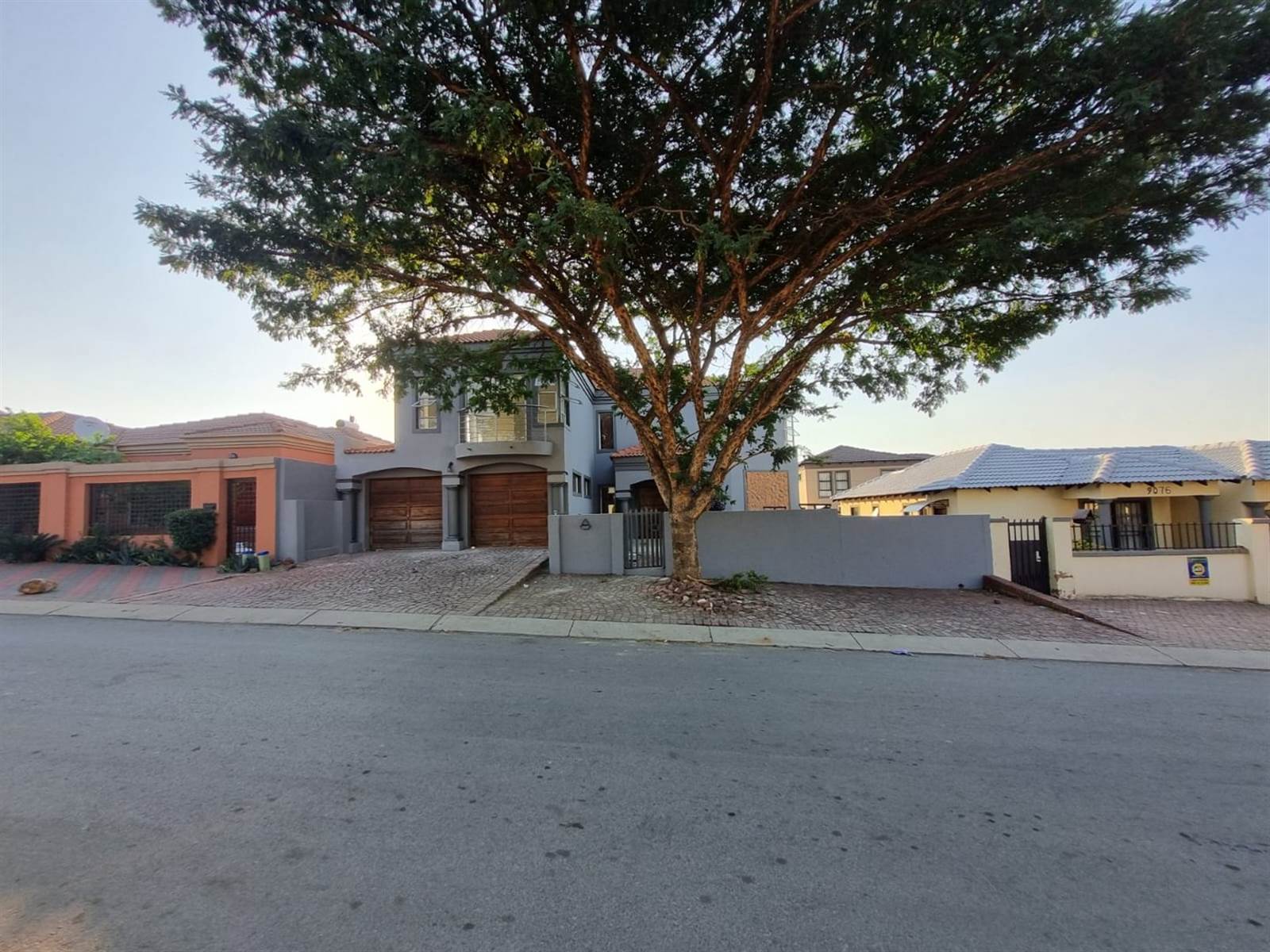 4 Bed House in Olievenhoutbosch photo number 4