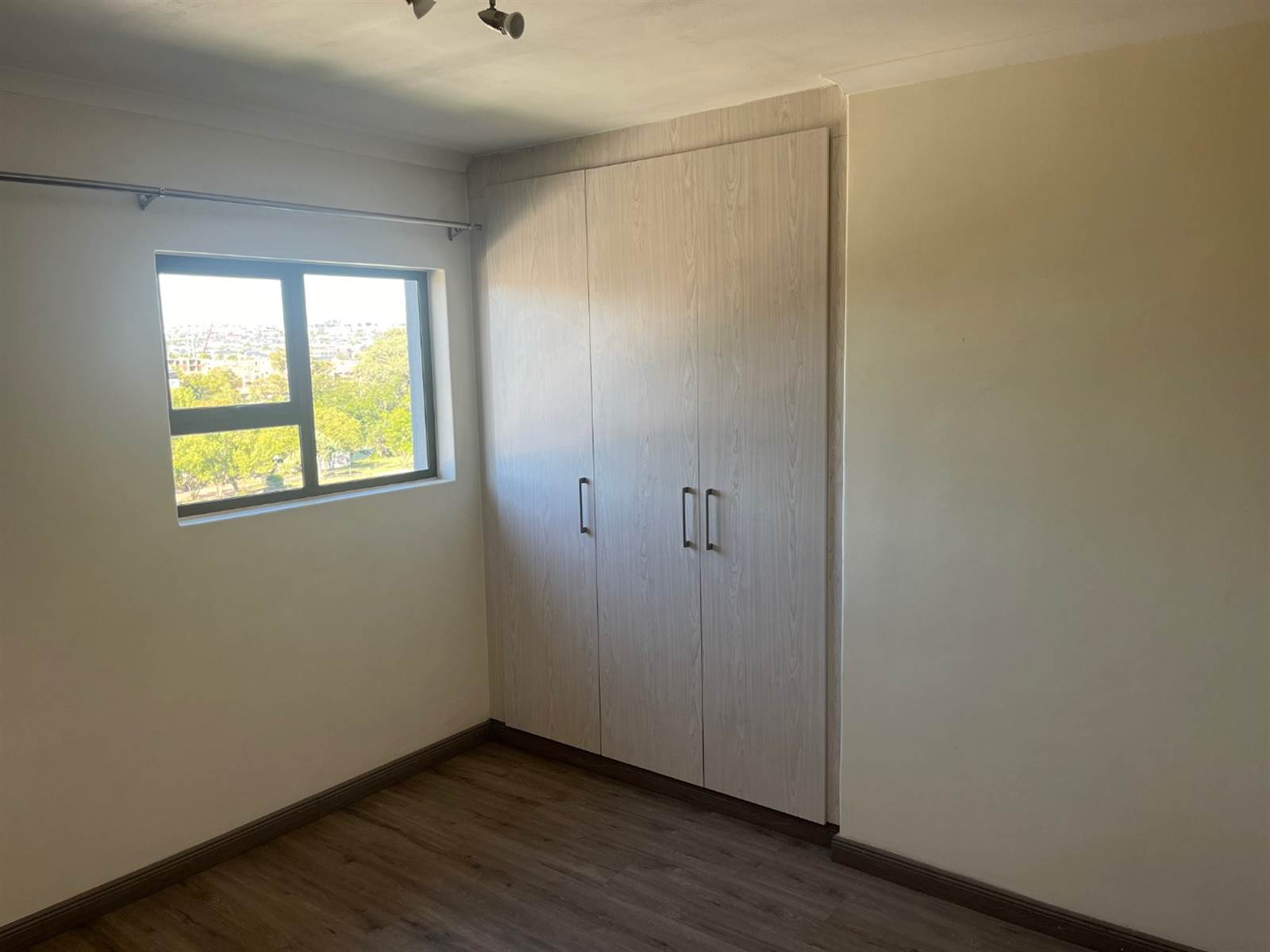 3 Bed Apartment in Kyalami photo number 24