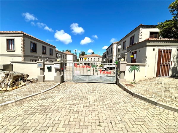 3 Bed Townhouse in Paradise Beach