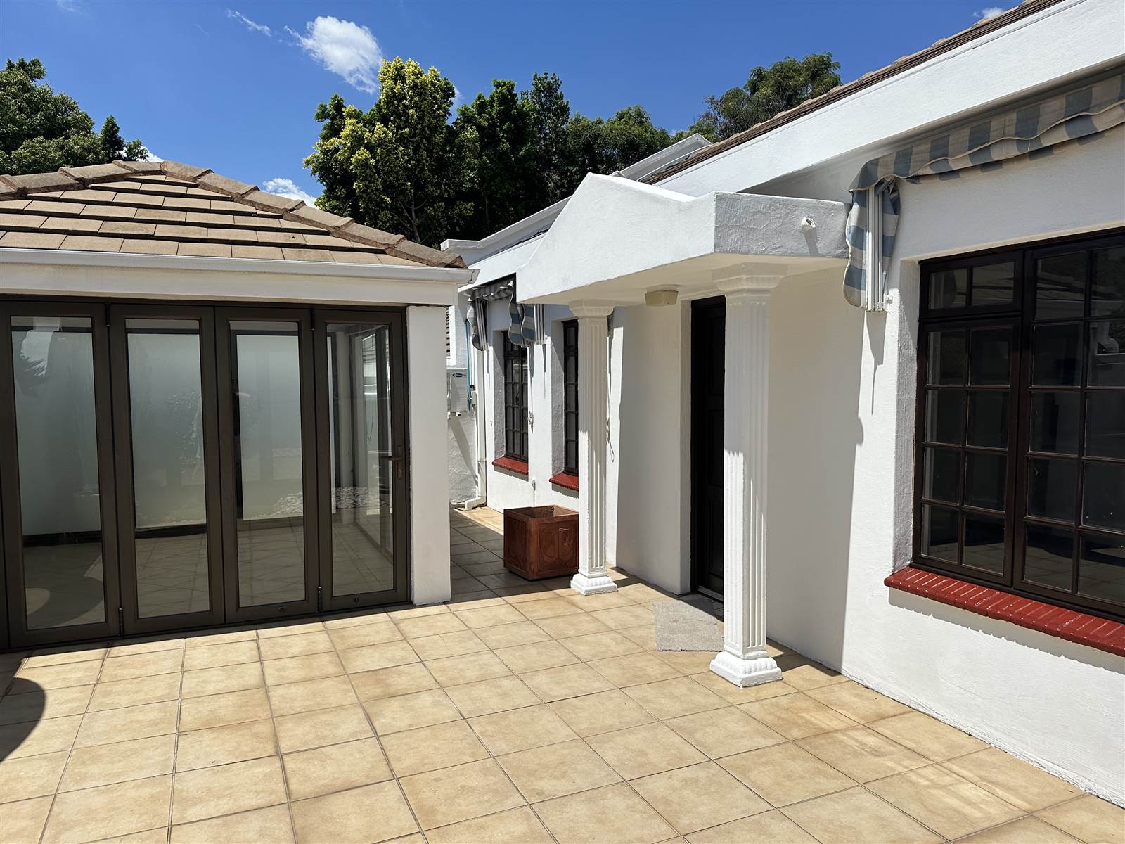 1 Bed House in Waterkloof photo number 1