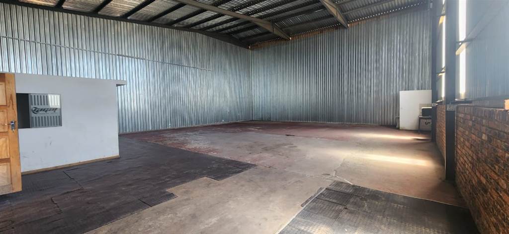 270  m² Industrial space in Pomona photo number 4