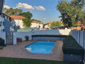 2 Bed Flat in Groenkloof