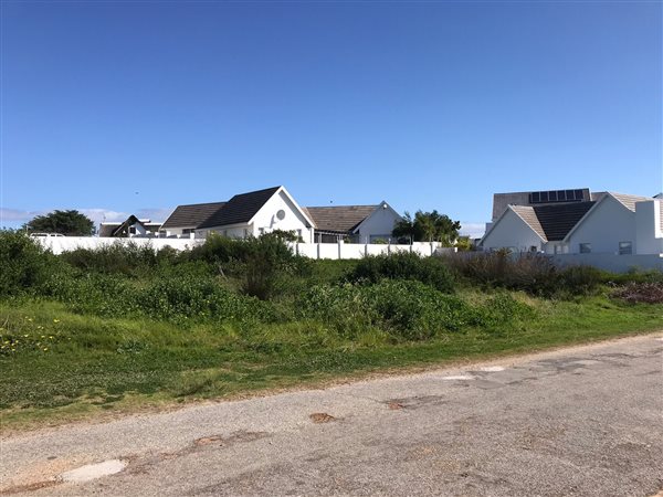 500 m² Land available in St Francis Bay Canals