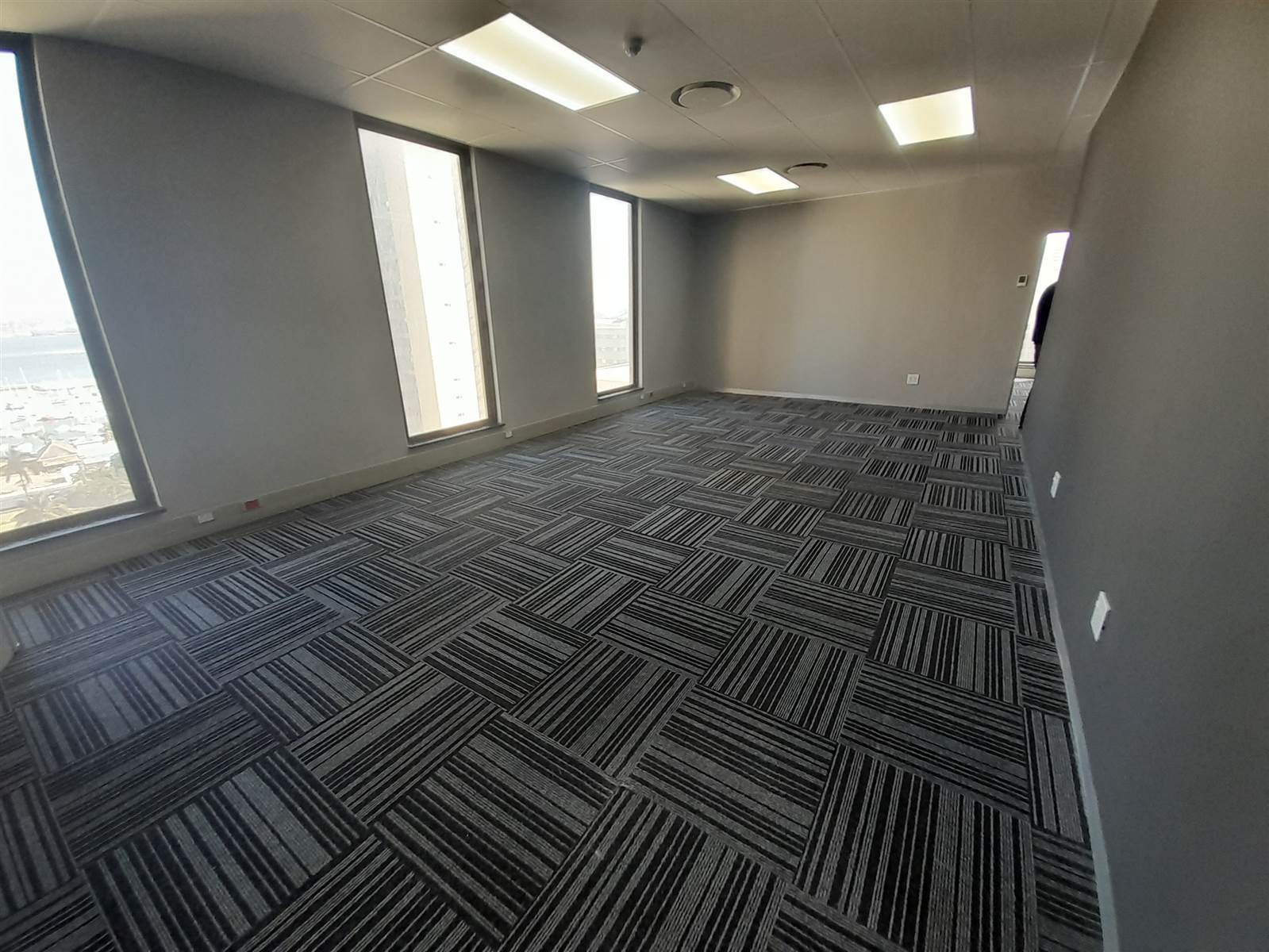 232  m² Commercial space in Durban CBD photo number 8