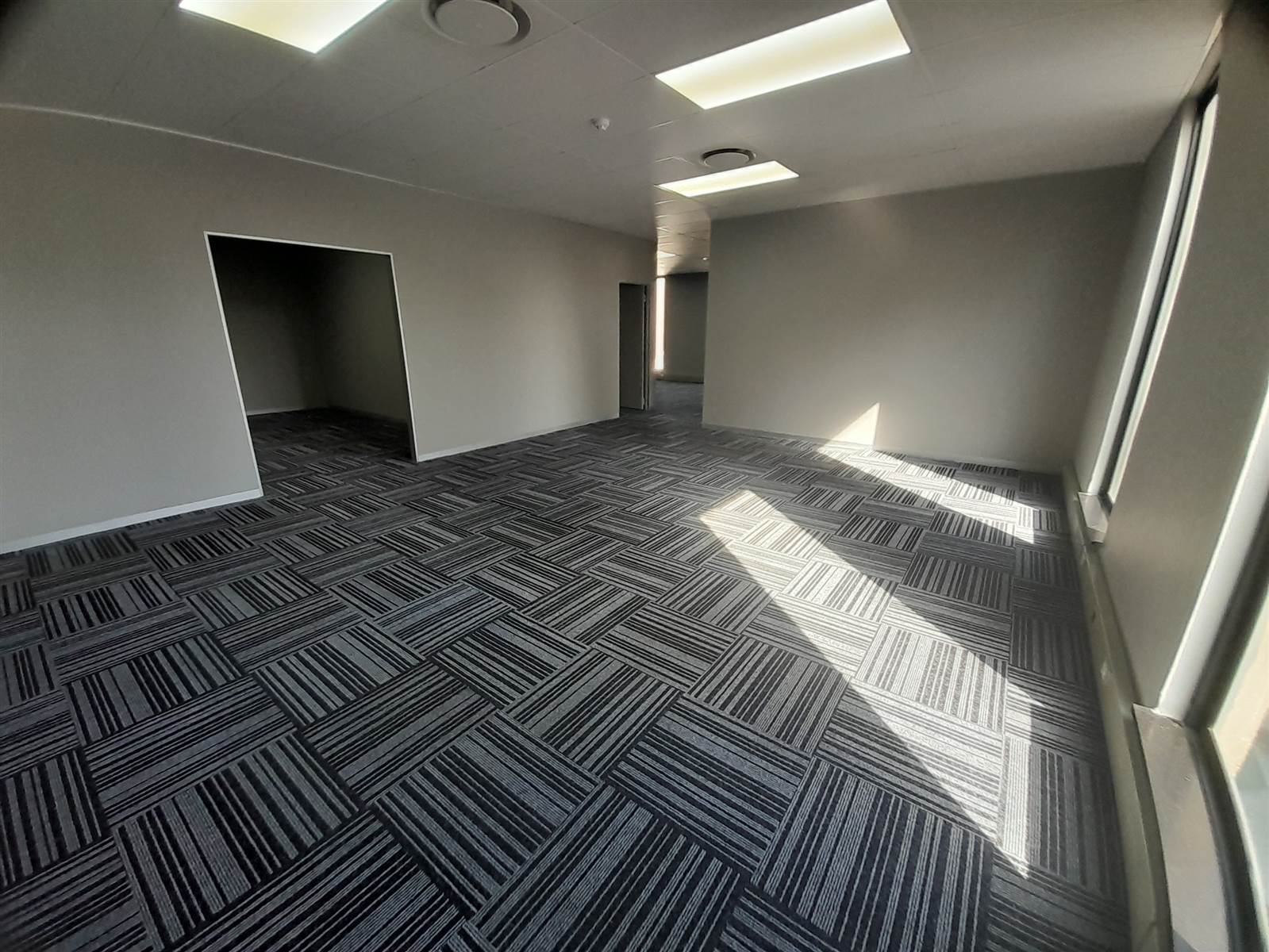 232  m² Commercial space in Durban CBD photo number 1