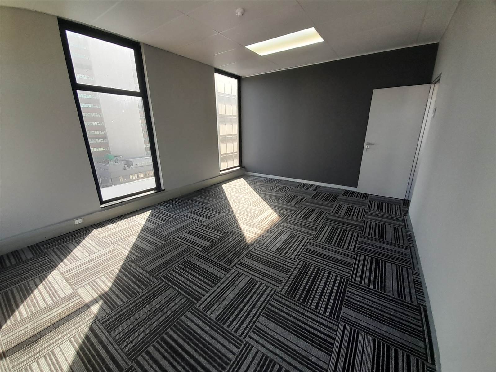 232  m² Commercial space in Durban CBD photo number 13