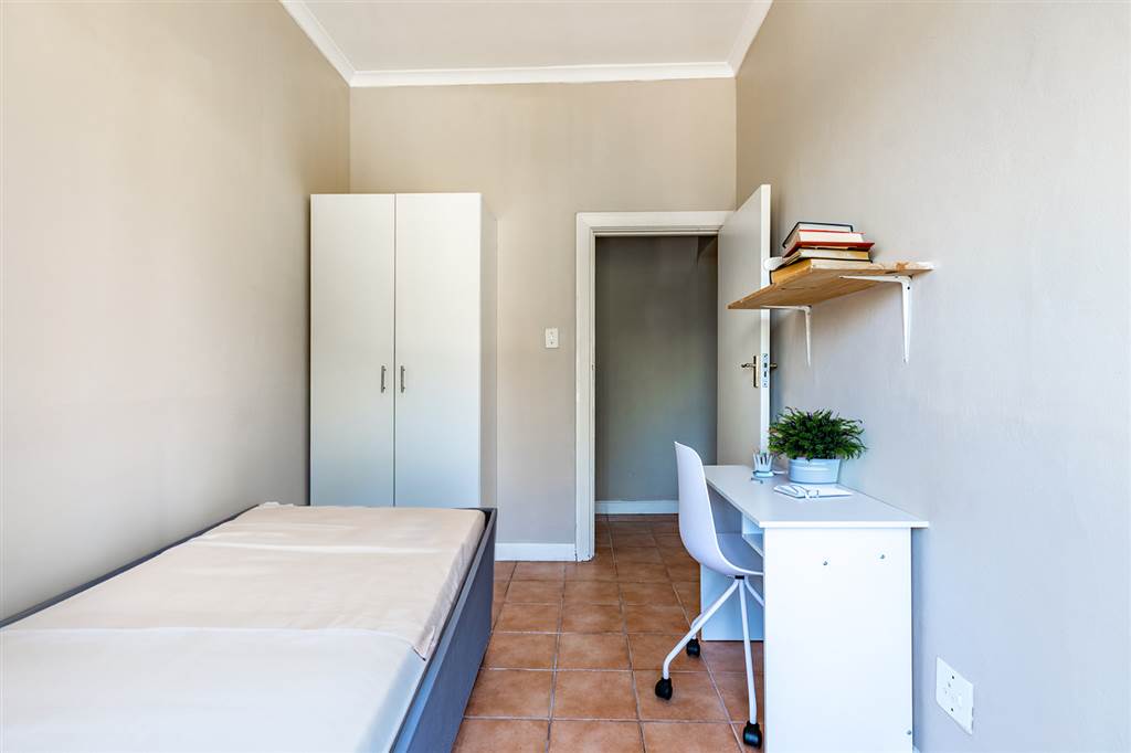 3 Bed Apartment in Rondebosch photo number 6