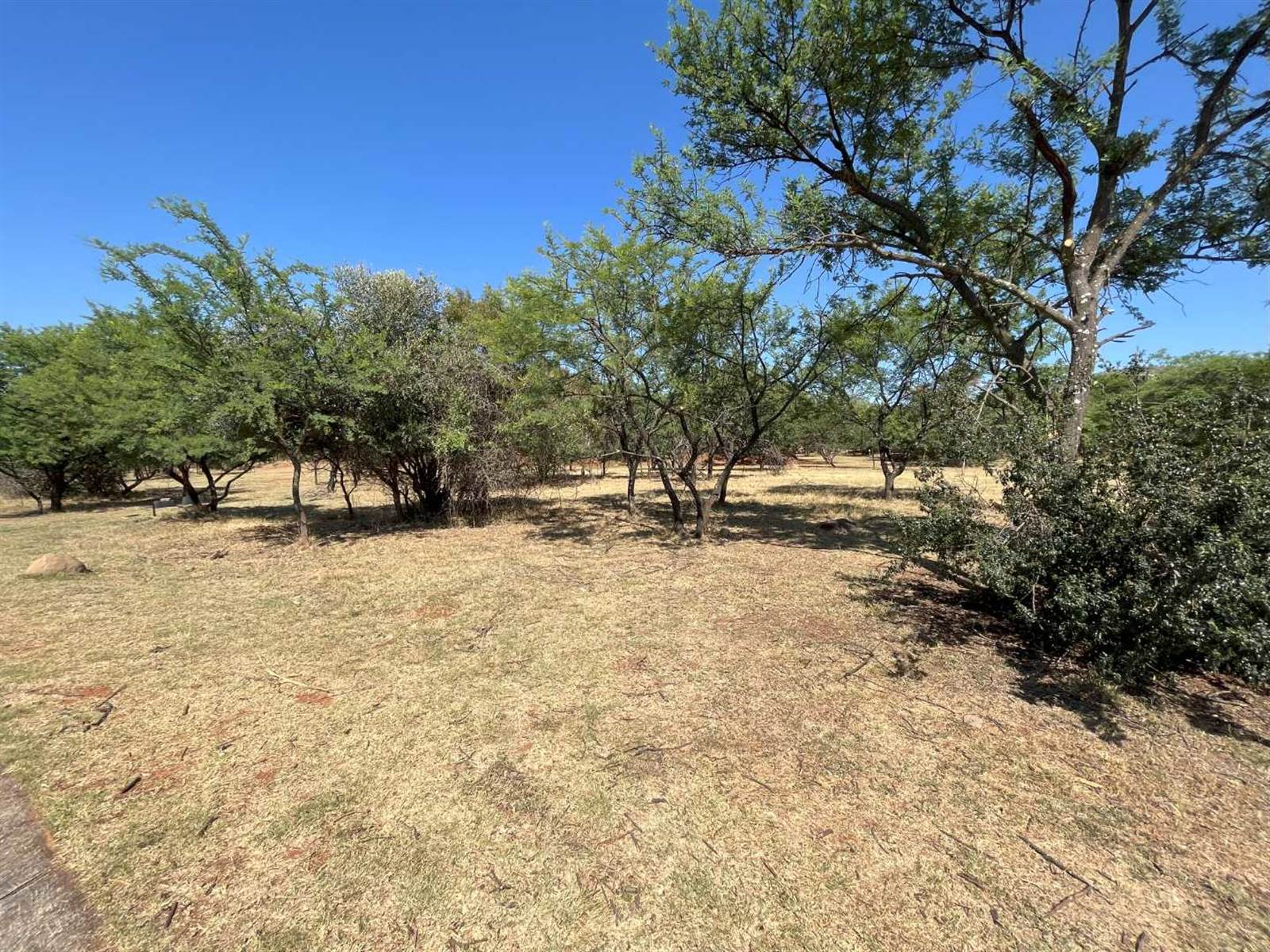 980 m² Land available in Buffelspoort photo number 9