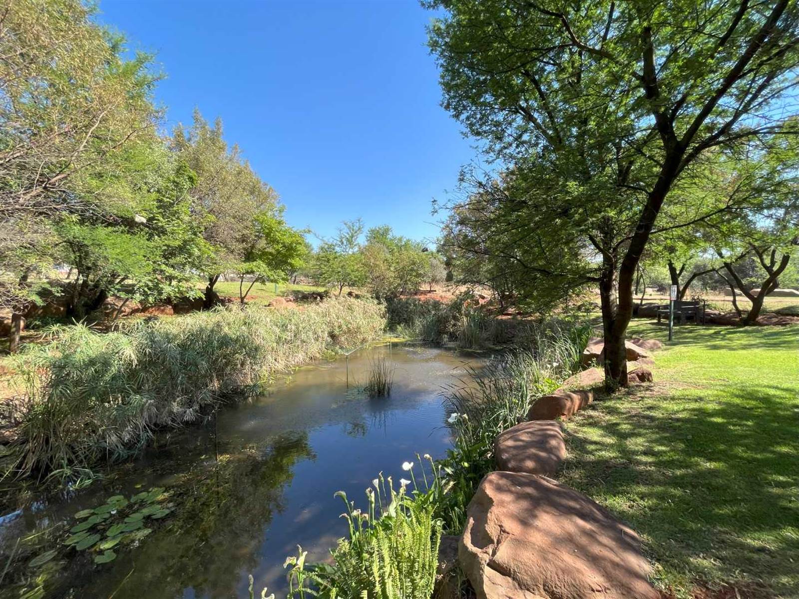 980 m² Land available in Buffelspoort photo number 13