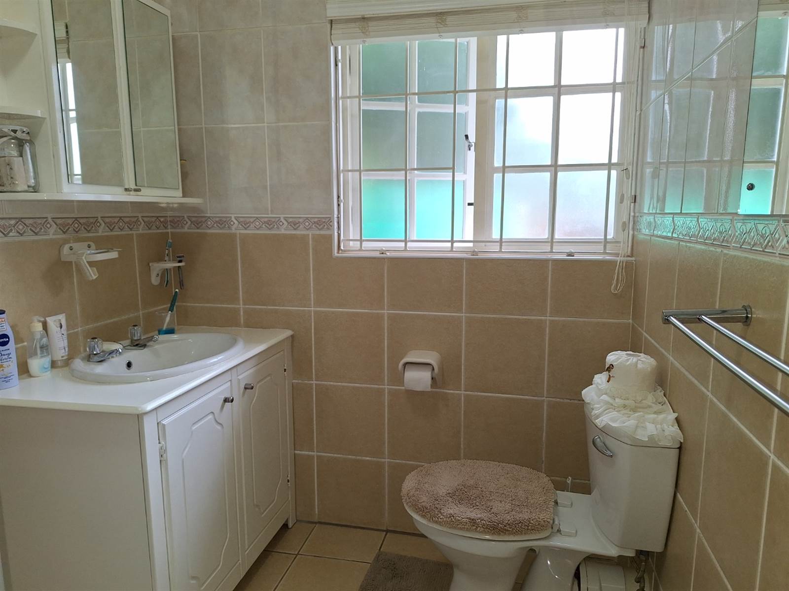 3 Bed Townhouse in Umtentweni photo number 22