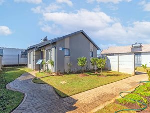 2 Bed House in Tembisa