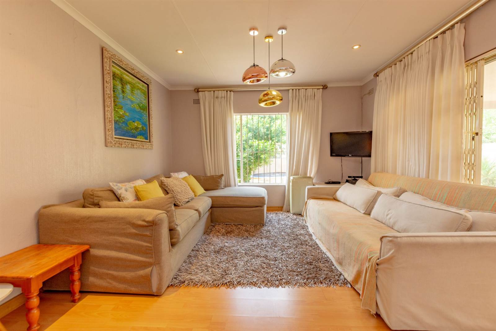 3 Bed Townhouse in Bryanston photo number 3