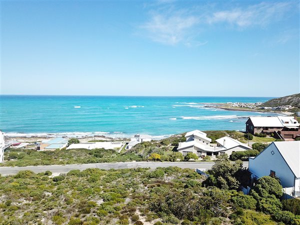 1000 m² Land available in Struisbaai