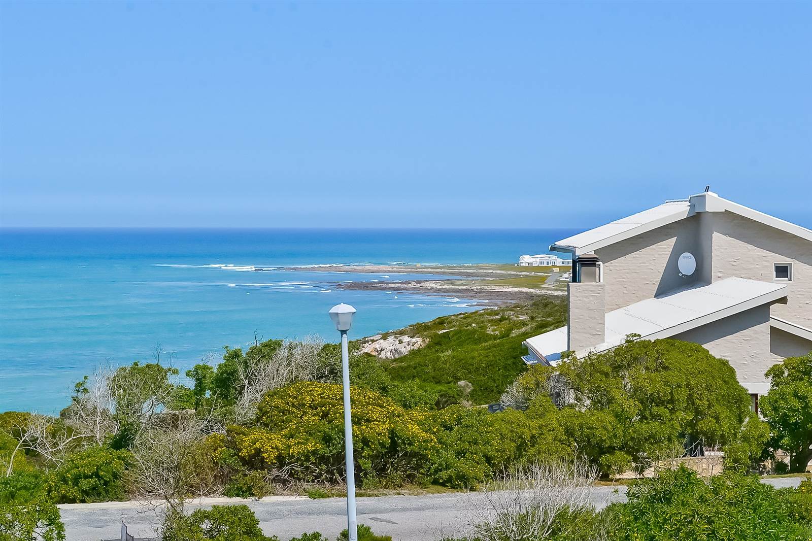 1000 m² Land available in Struisbaai photo number 3