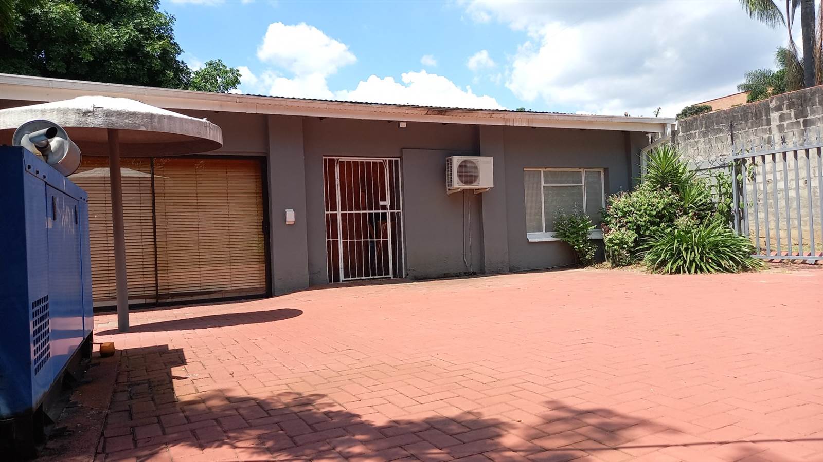 280  m² Office Space in Nelspruit Central photo number 2