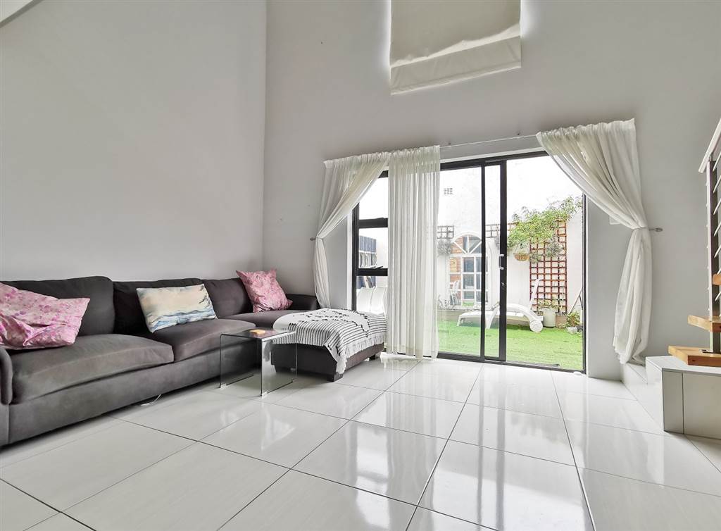 1 Bed Apartment in Walmer photo number 13